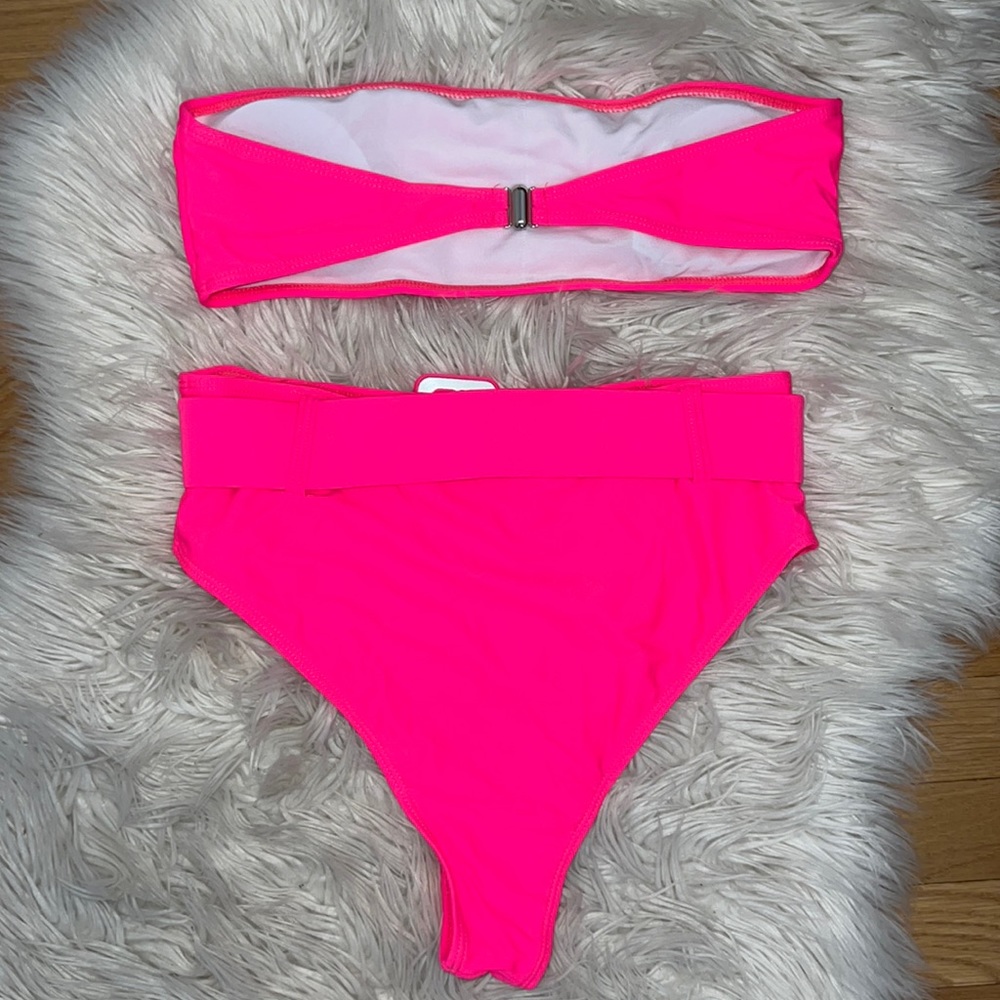 Neon pink two piece bikini - Picture 3 of 5
